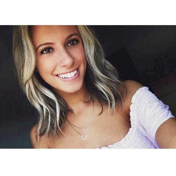 Meet your Posher, Vanessa - Picture 1 of 1